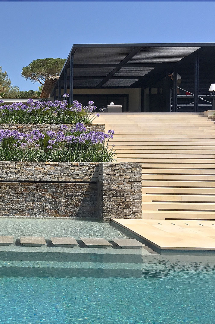 piscine à débordement golfe de saint tropez, sainte maxime, ramatuelle, le lavandou