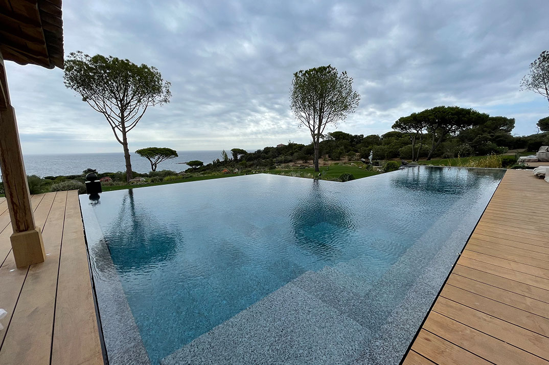 construction de piscine golfe de saint tropez